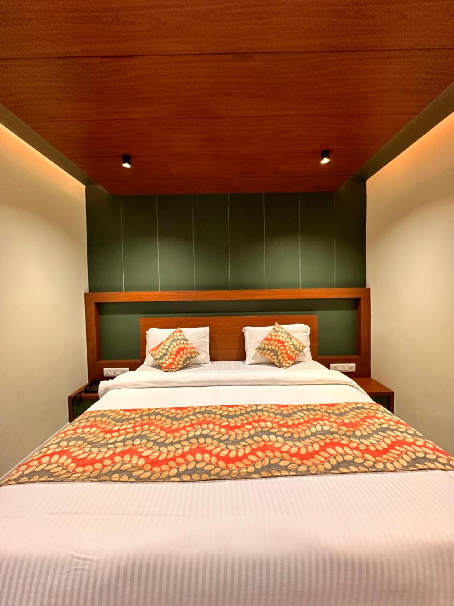 Hotel City Palace Ooty Exterior photo