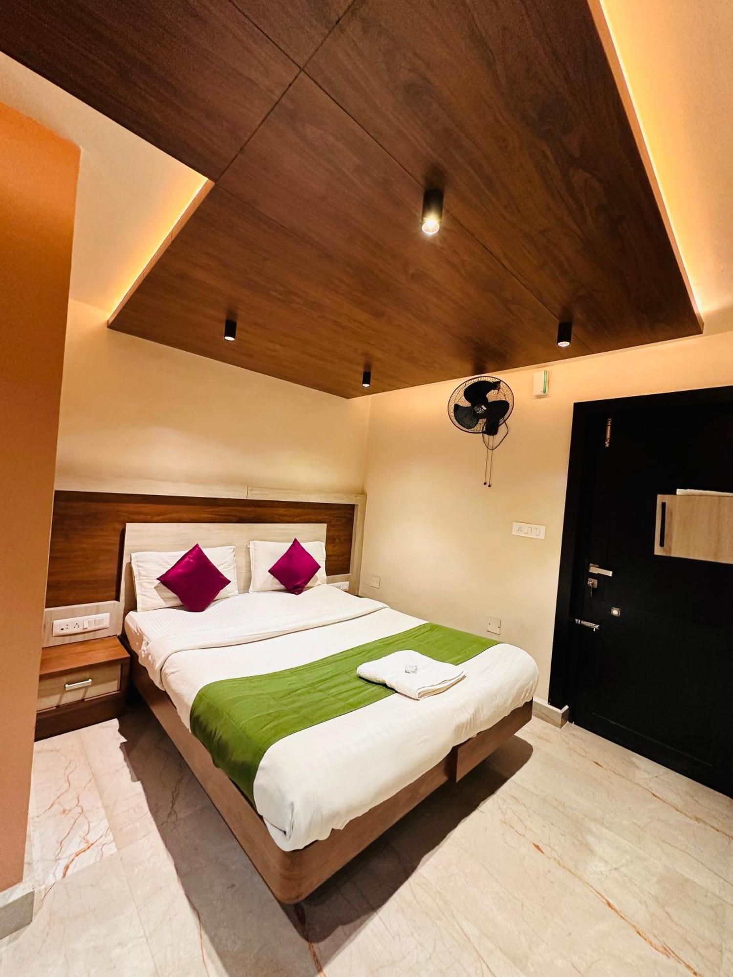 Hotel City Palace Ooty Exterior photo